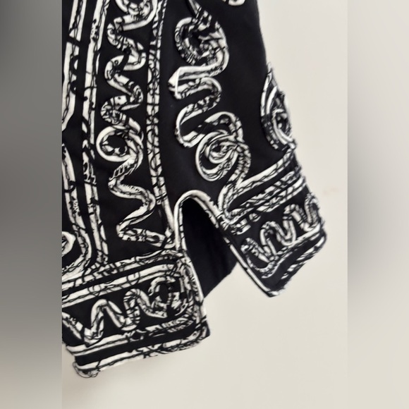 Black and White Appliqued Patterned Jacket Sz M 3/4 Sleeve SKU 11 - Picture 6 of 13